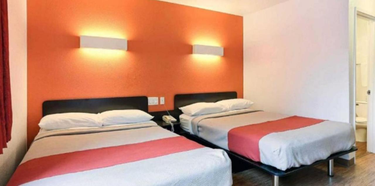 איידהו פאלס Hilltop Hotel מראה חיצוני תמונה